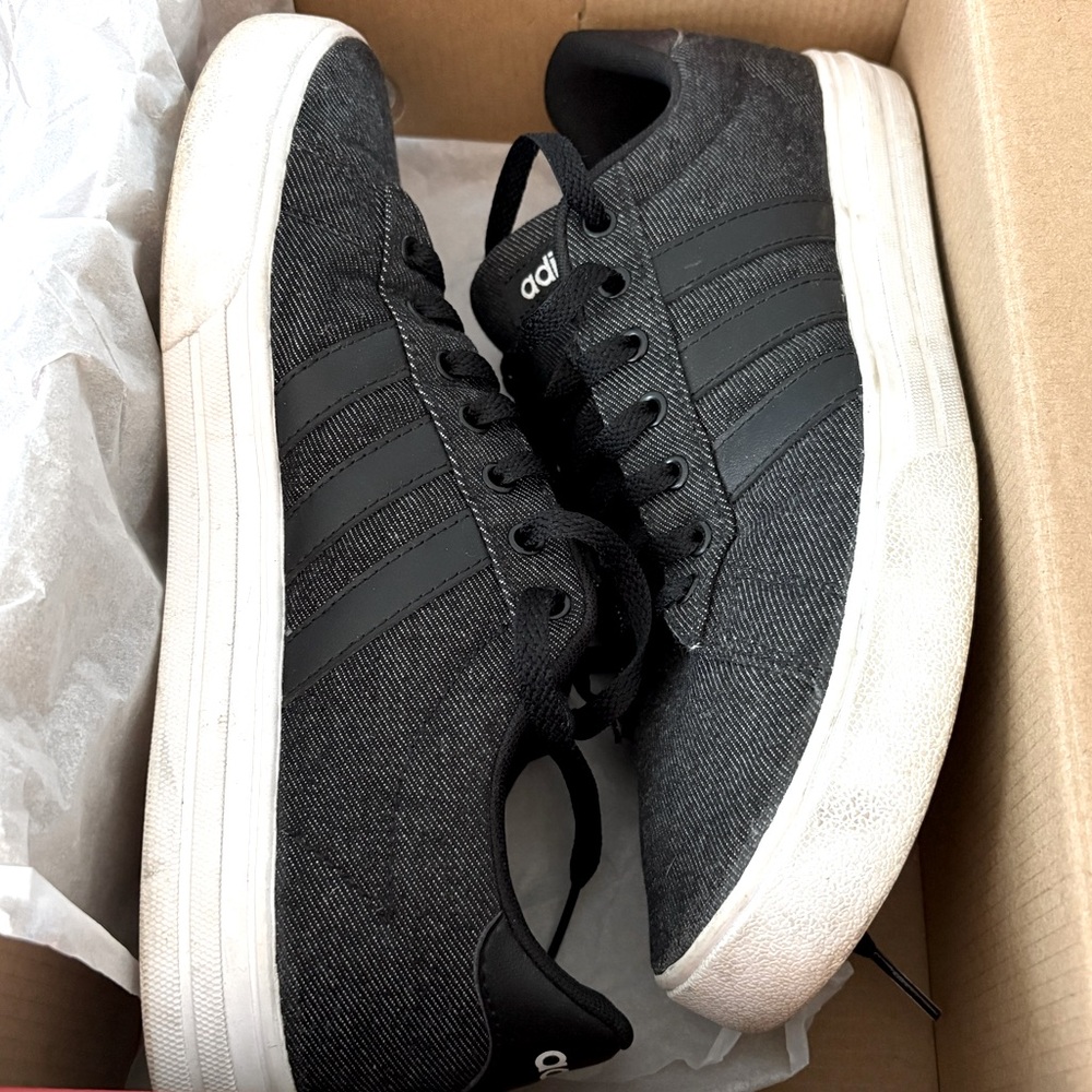 Adidas Mens Boat Shoe Size 10